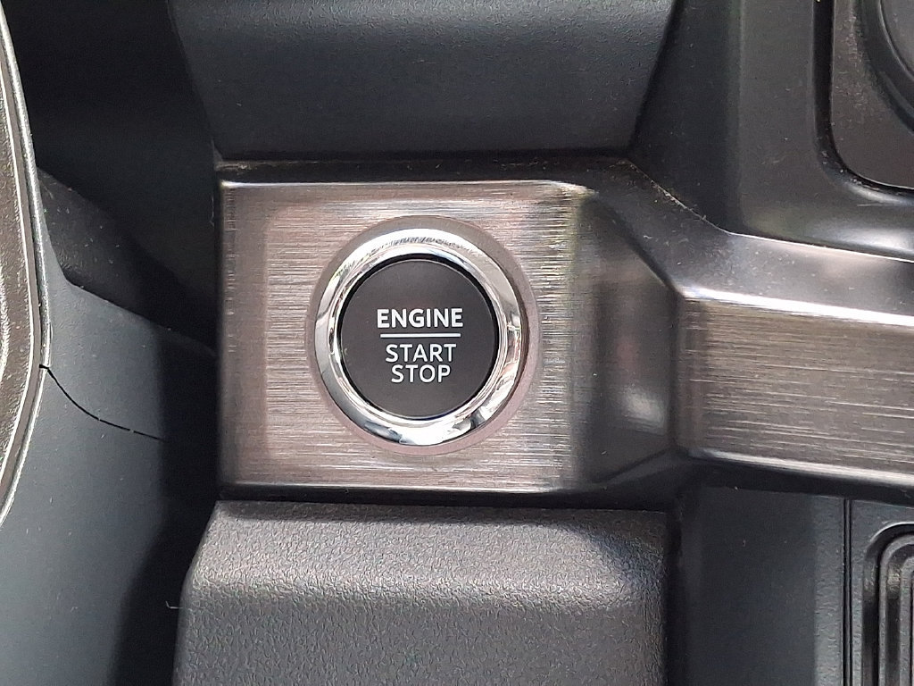 Certified 2024 Ford F250 Lariat w/ Lariat Ultimate Package AWD/4WD image 22