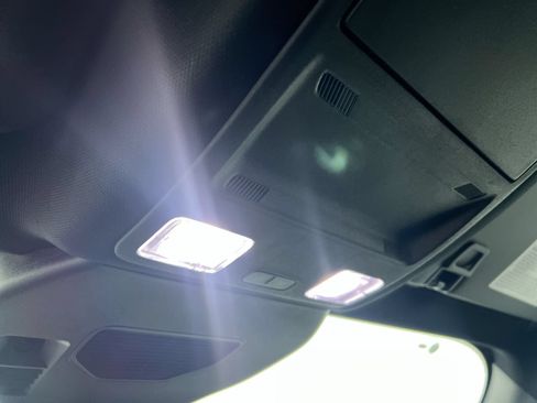 Used 2023 Ford Escape ST-Line FWD image 18