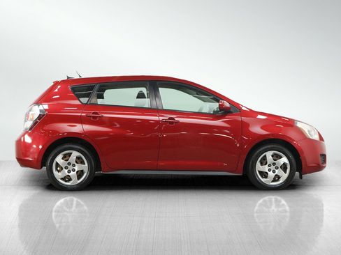 Used 2009 Pontiac Vibe w/ Preferred Package FWD image 6