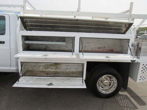 Used 2020 RAM 5500 Tradesman RWD image 14