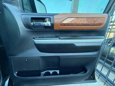 Used 2014 Toyota Tundra 1794 Edition image 32