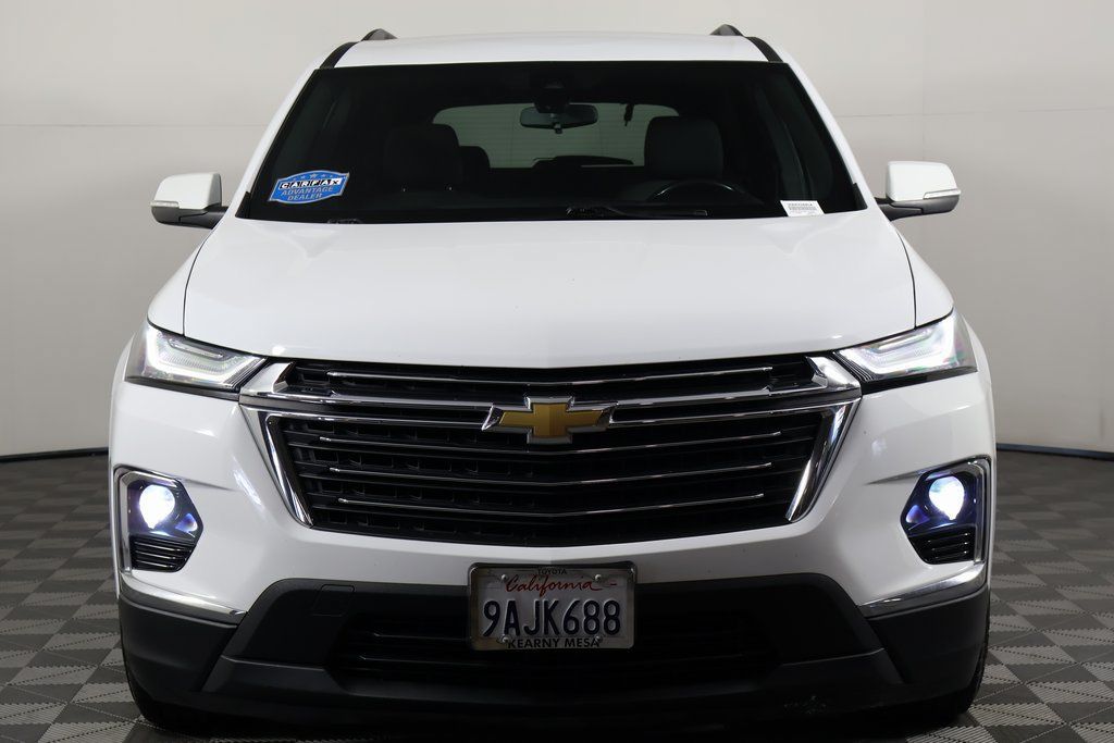 Used 2022 Chevrolet Traverse LT FWD image 2