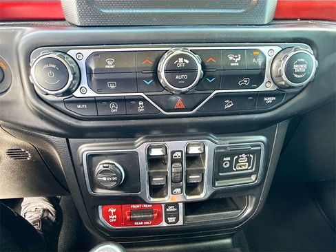 Used 2021 Jeep Wrangler Unlimited Rubicon image 16