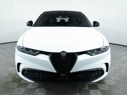 New 2024 Alfa Romeo Tonale Veloce image 3