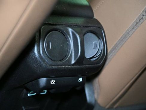 Used 2020 Jeep Wrangler Unlimited Sahara image 52