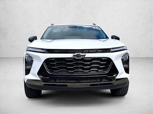 Certified 2025 Chevrolet Trax ACTIV w/ Sunroof Package image 3