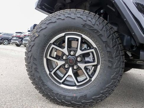 New 2025 Jeep Gladiator Rubicon image 12