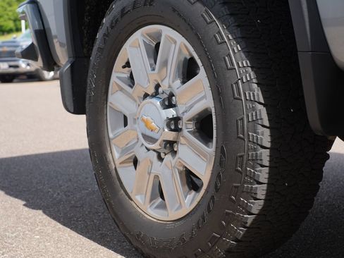 Certified 2025 Chevrolet Silverado 3500 High Country w/ High Country Premium Package AWD/4WD image 31