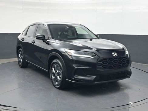 New 2026 Honda HR-V LX image 2