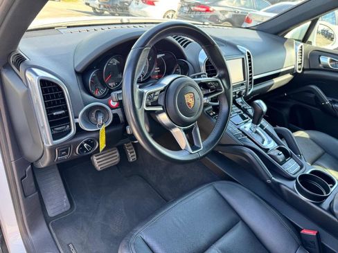 Used 2015 Porsche Cayenne S w/ Infotainment Bose Package image 13