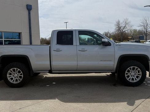 Used 2018 GMC Sierra 1500 SLE w/ Suspension Package, Off-Road AWD/4WD image 3