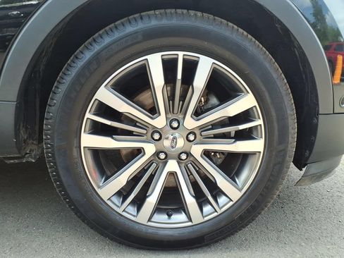 Used 2016 Ford Explorer Platinum AWD/4WD image 24
