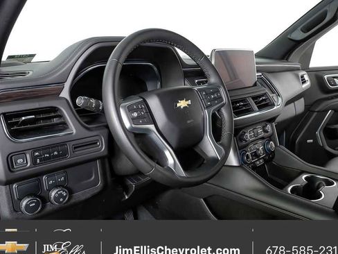 Certified 2024 Chevrolet Suburban LT image 4