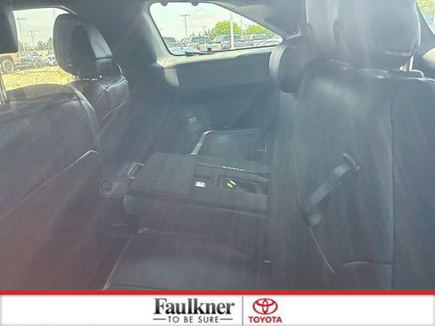 Used 2025 Toyota Sienna Platinum AWD/4WD image 28