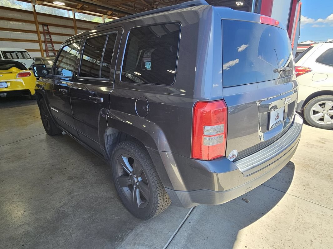 Used 2015 Jeep Patriot High Altitude FWD image 6