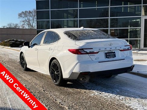 Used 2025 Toyota Camry LE image 5