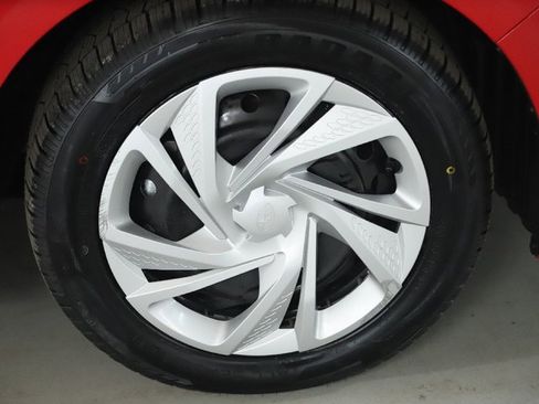 Certified 2024 Subaru Impreza 2.0i image 10