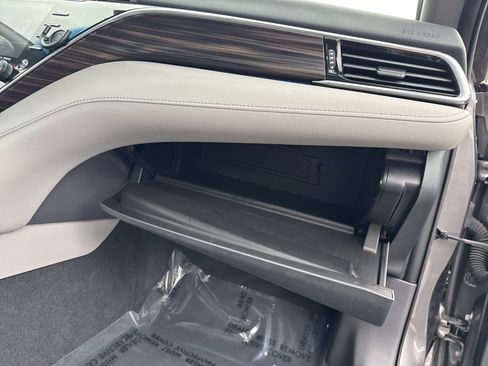 Used 2018 Toyota Camry XLE FWD image 20