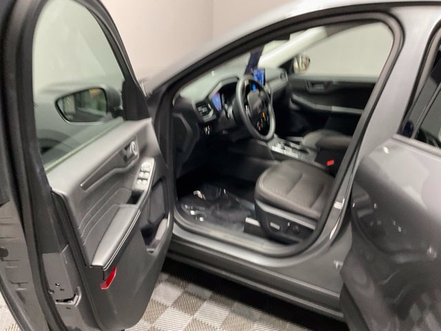 Used 2024 Ford Escape Active AWD/4WD image 14