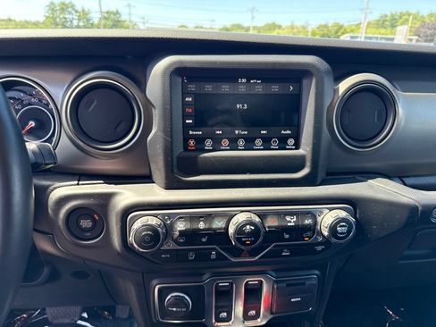 Certified 2023 Jeep Wrangler Sport AWD/4WD image 12