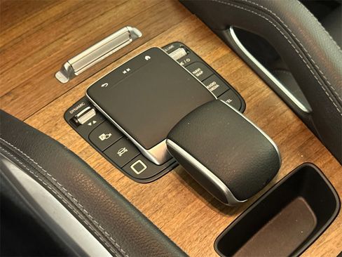 Certified 2025 Mercedes-Benz GLE 350 GLE 350 image 33