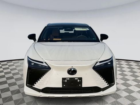 Used 2025 Lexus RZ 450e Premium w/ Technology Package image 6