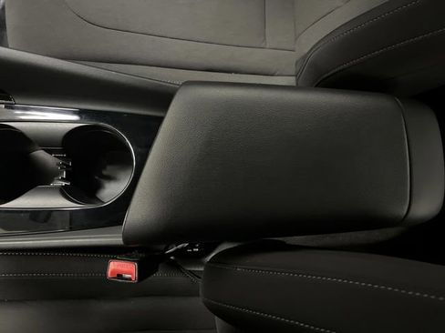 Used 2021 Hyundai Elantra Blue image 19