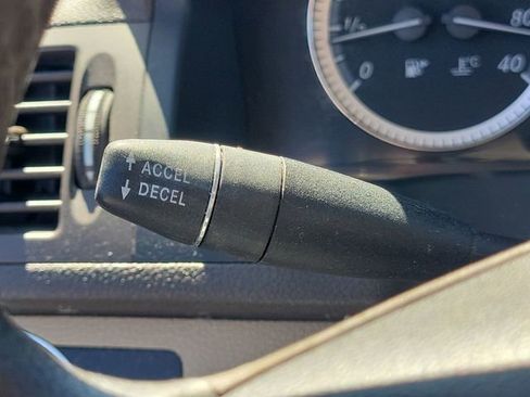 Used 2009 Mercedes-Benz C 300 Sedan image 34