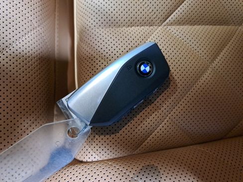 New 2026 BMW X5 xDrive40i w/ M Sport Package image 37