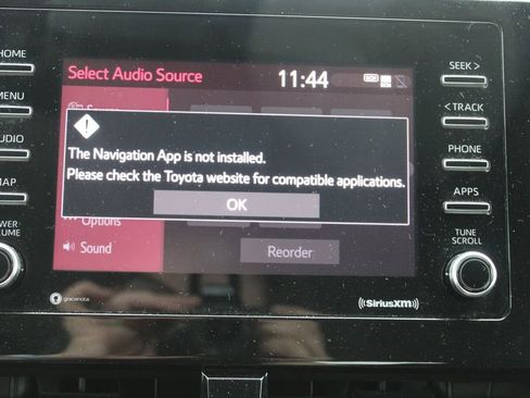 Used 2021 Toyota Camry LE image 29