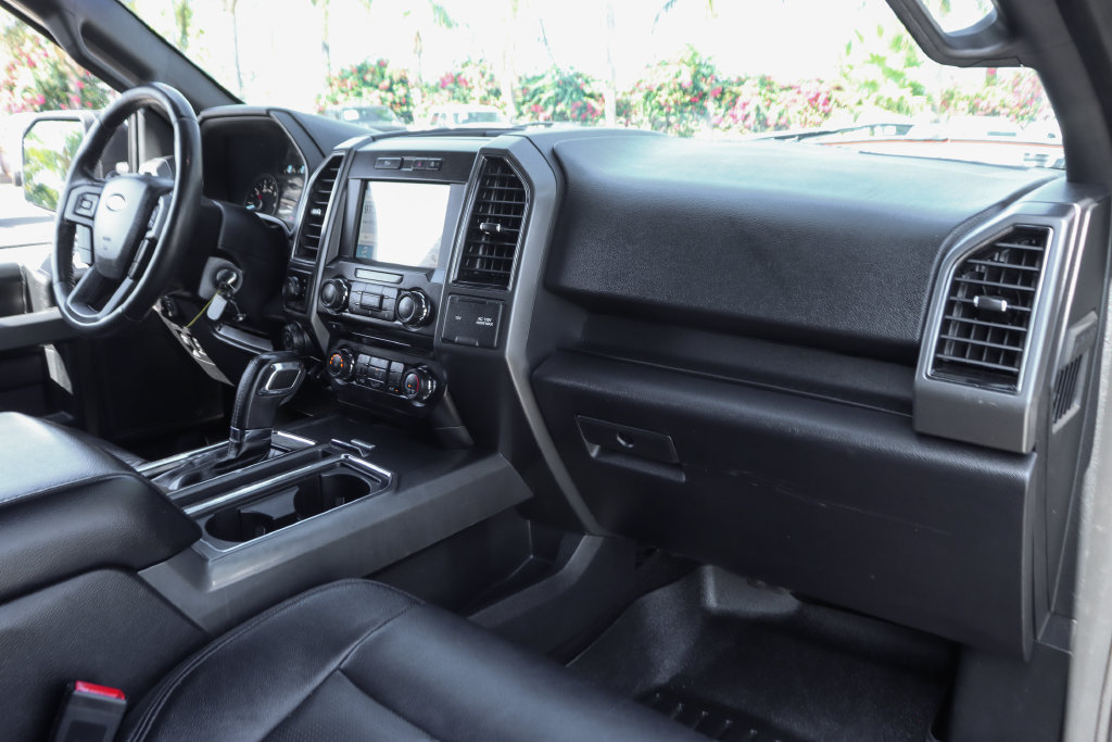 Used 2018 Ford F150 XLT w/ Equipment Group 302A Luxury AWD/4WD image 41