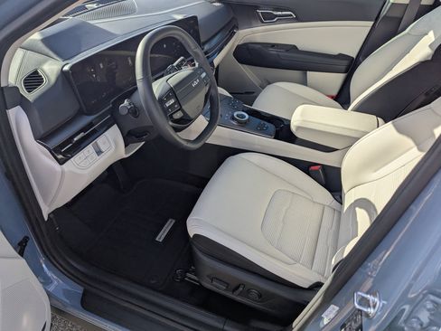 Used 2026 Kia Sportage SX Prestige image 9