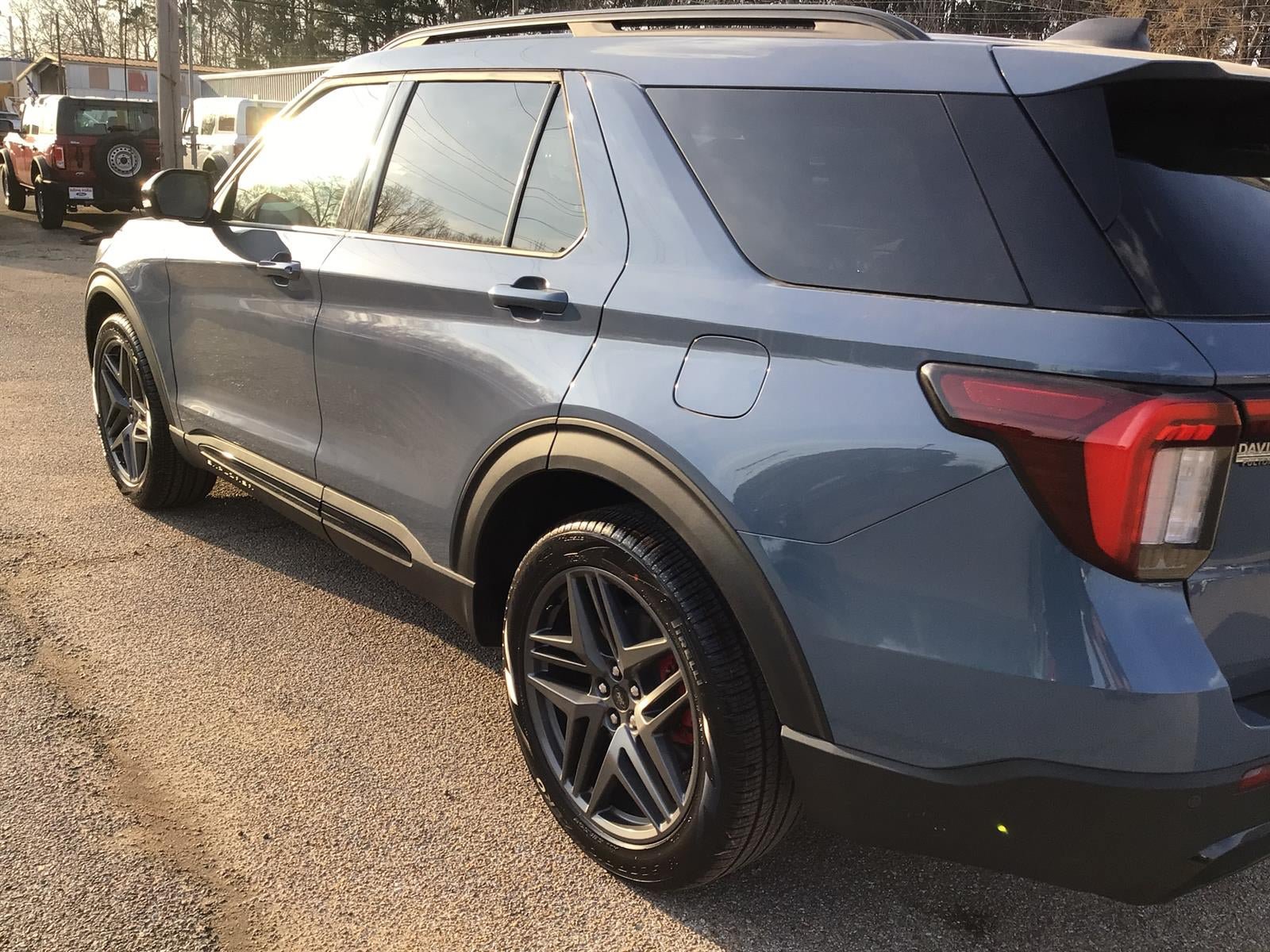 New 2026 Ford Explorer ST-Line w/ ST-Line Street Pack RWD image 12