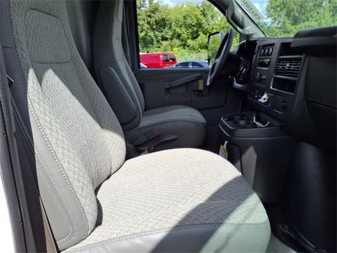 New 2025 Chevrolet Express 3500 w/ Power Convenience Package image 8