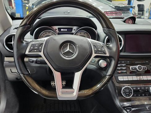 Used 2013 Mercedes-Benz SL 550 image 29