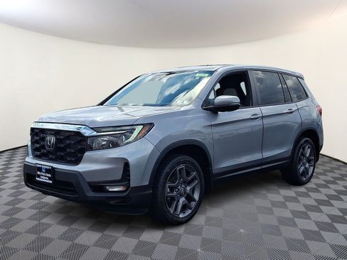 Used 2023 Honda Passport EX-L image 3