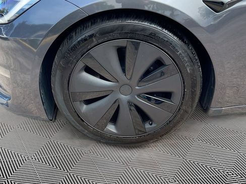Used 2023 Tesla Model S Standard Range AWD/4WD image 31