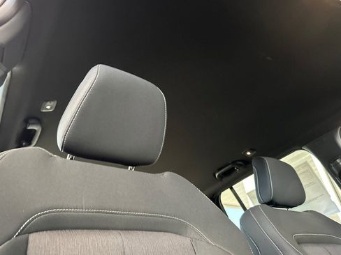 New 2025 Jeep Grand Cherokee Laredo w/ Luxury Tech Group I RWD image 18