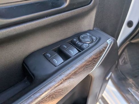 Used 2022 GMC Sierra 3500 Denali w/ Denali Ultimate Package image 17