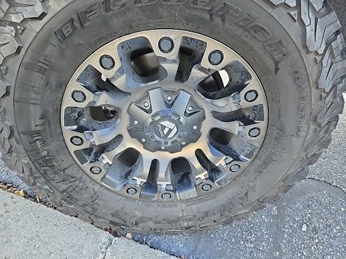 Used 2023 Toyota 4Runner SR5 Premium w/ Moonroof Package image 34