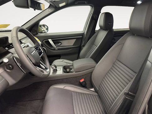 New 2026 Land Rover Discovery Sport Landmark AWD/4WD image 9