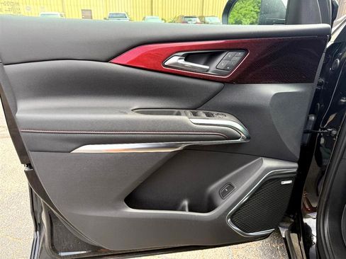 Used 2024 Chevrolet Traverse RS w/ LPO, Floor Liner Package image 13