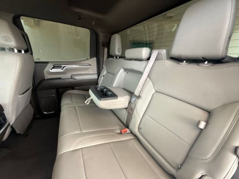 Used 2024 Chevrolet Silverado 1500 LTZ w/ Z71 Off-Road Package AWD/4WD image 33