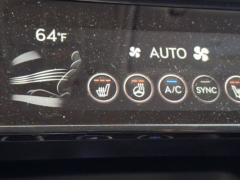 Certified 2026 Genesis G70 2.5T AWD/4WD image 24