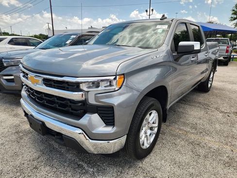 Used 2023 Chevrolet Silverado 1500 LT AWD/4WD image 3