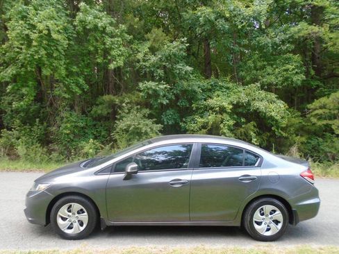 Used 2013 Honda Civic LX image 8