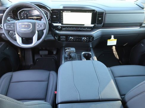 New 2026 GMC Sierra 1500 SLT w/ SLT Premium Plus Package image 6