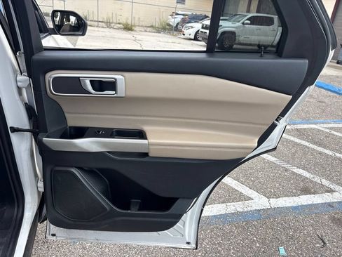 Used 2022 Ford Explorer XLT RWD image 16