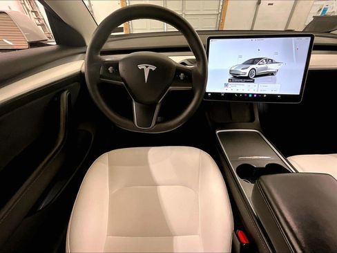 Used 2022 Tesla Model 3 Long Range image 6