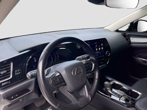 Used 2024 Lexus NX 250 FWD w/ Towing Package (2000 Lbs) image 9